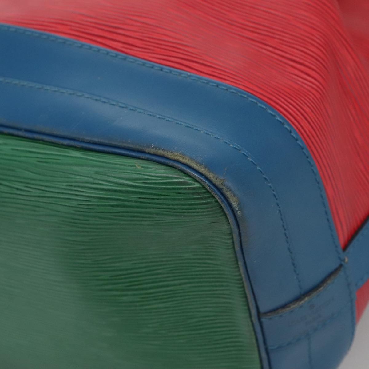 LOUIS VUITTON Epi Noe Shoulder Bag Bicolor Red Blue M44084 LV 110652