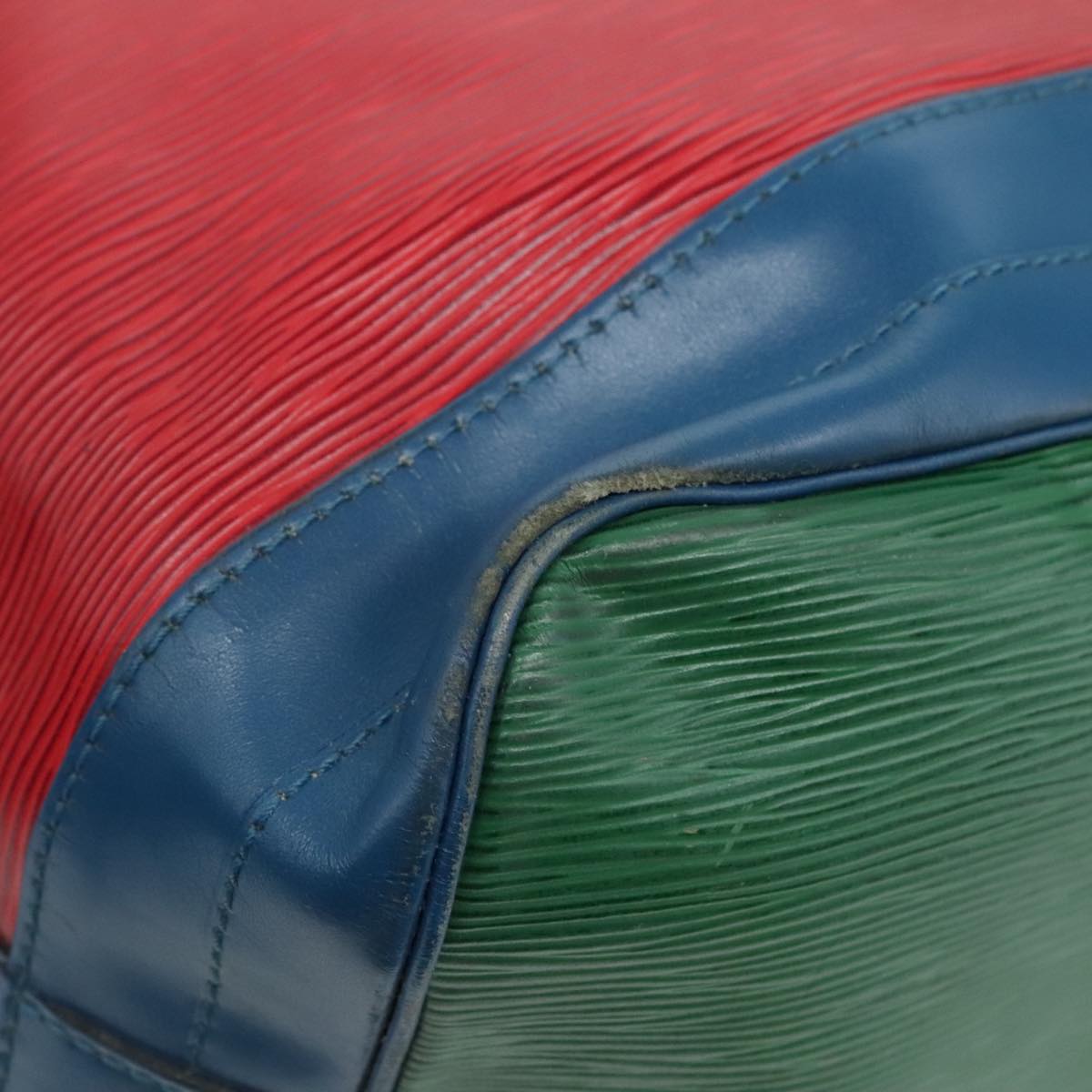 LOUIS VUITTON Epi Noe Shoulder Bag Bicolor Red Blue M44084 LV 110652