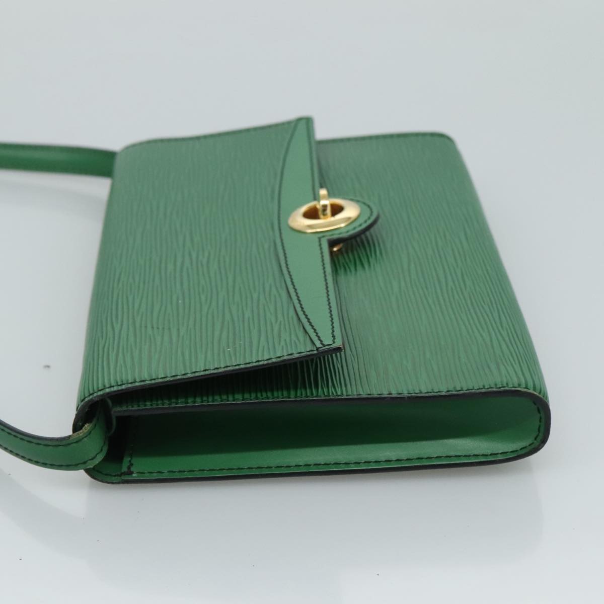 LOUIS VUITTON Epi Pochette Arche Shoulder Bag Green M52574 LV 110655