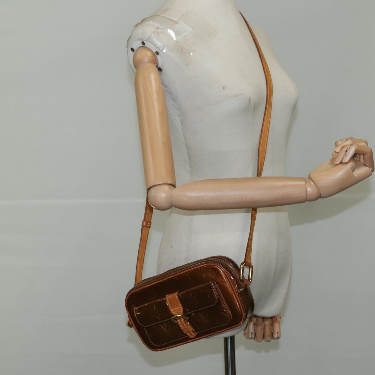 LOUIS VUITTON Monogram Vernis Christy MM Shoulder Bag Bronze M91109 111065