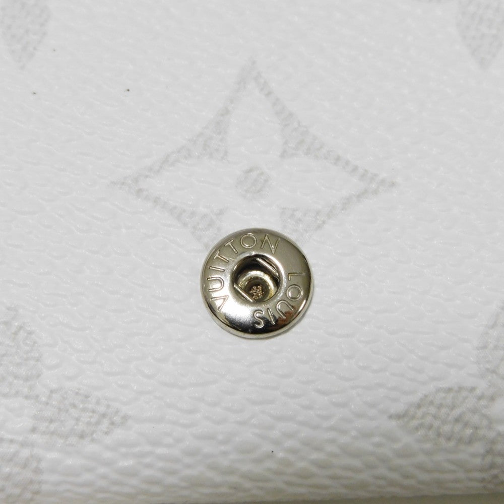 Louis Vuitton Discovery Compact Wallet M67621