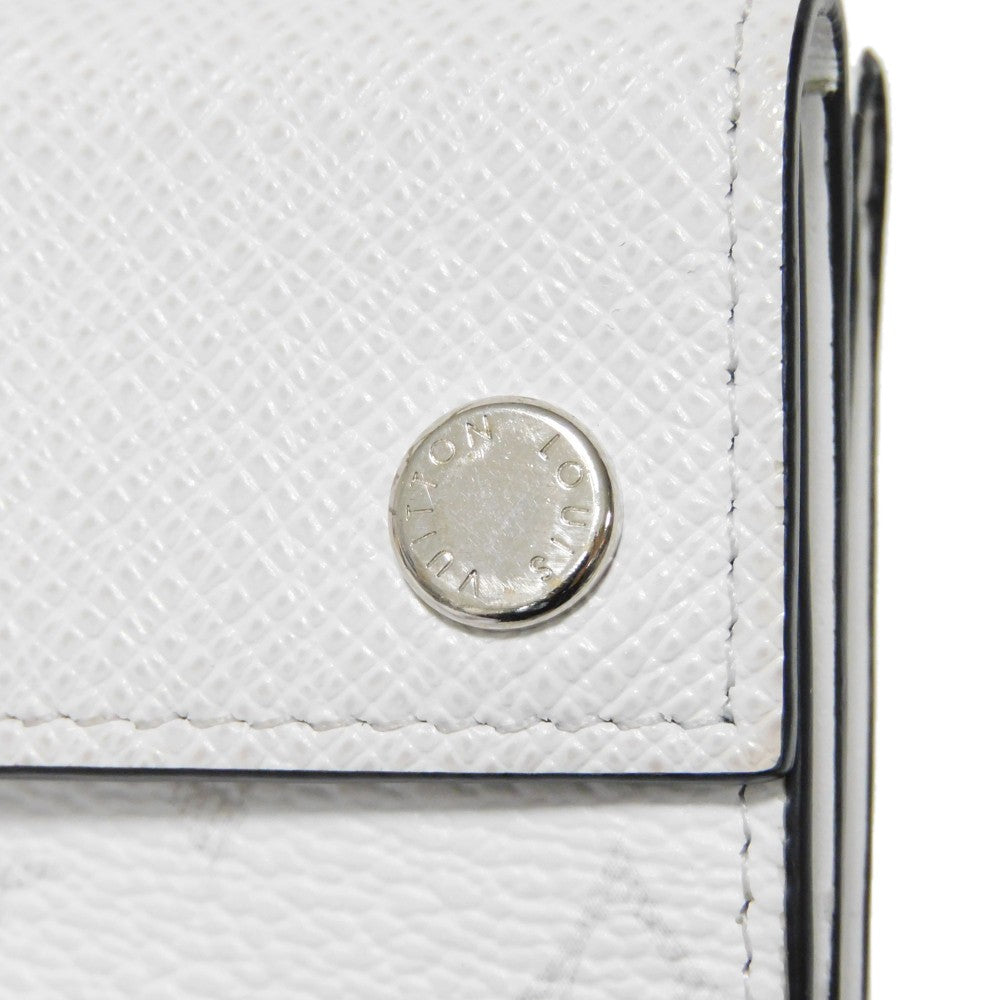 Louis Vuitton Discovery Compact Wallet M67621