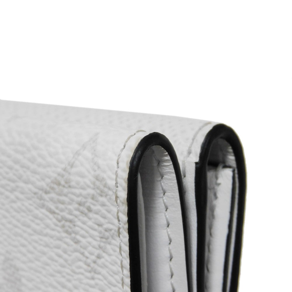 Louis Vuitton Discovery Compact Wallet M67621