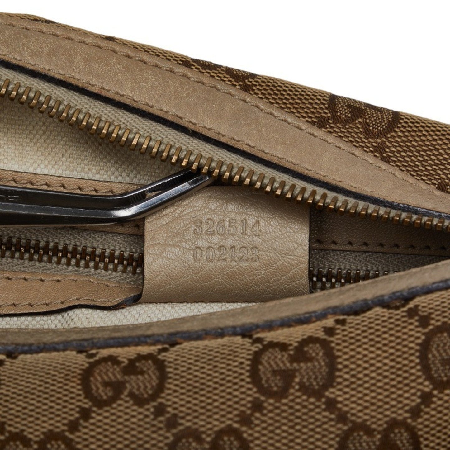 Gucci Hobo  Canvas Shoulder Bag ()
