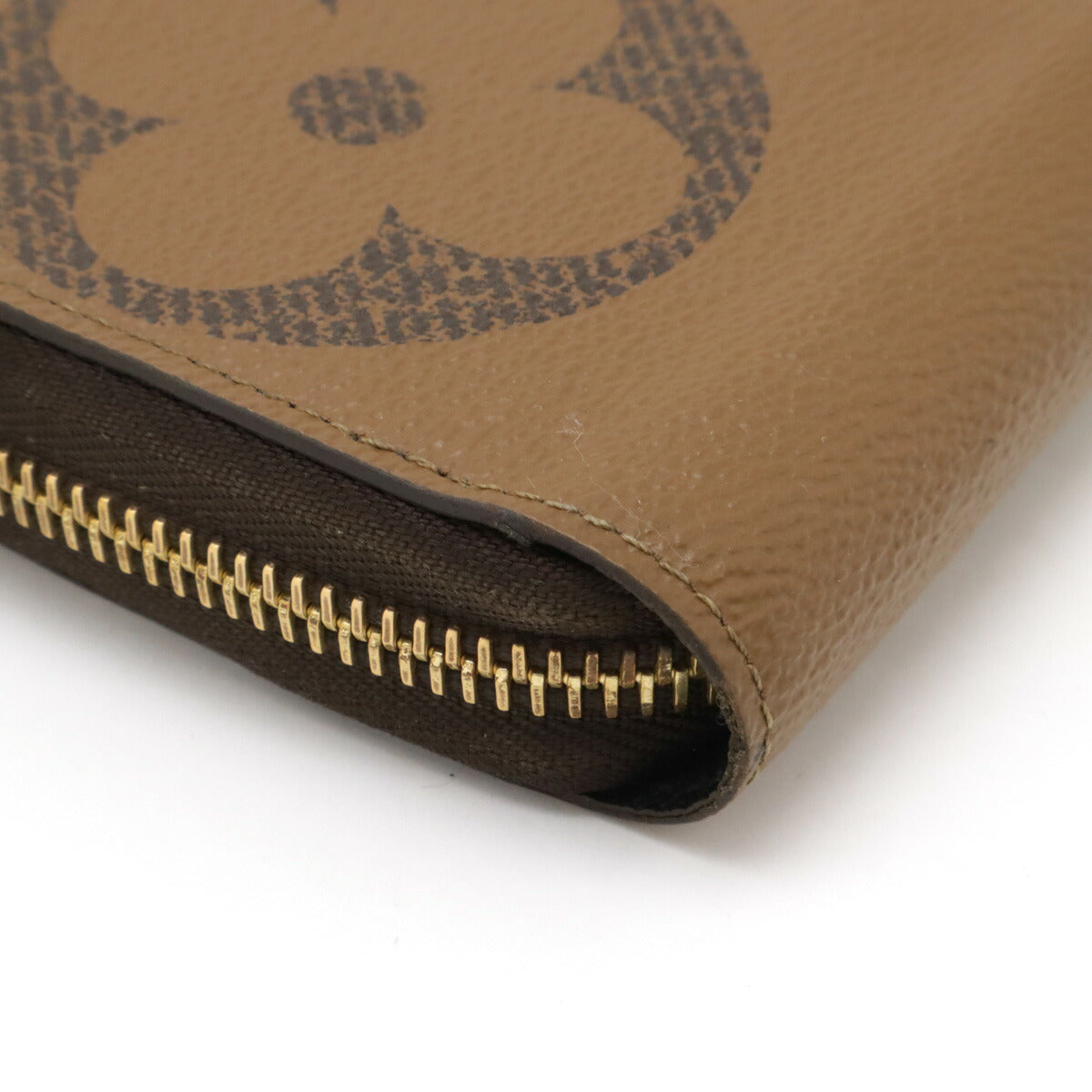 Louis Vuitton Monogram Giant Reverse Zippy Wallet M69353