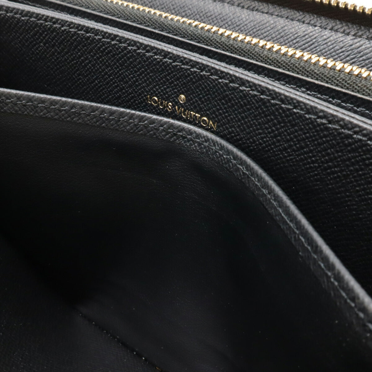 Louis Vuitton Monogram Giant Reverse Zippy Wallet M69353