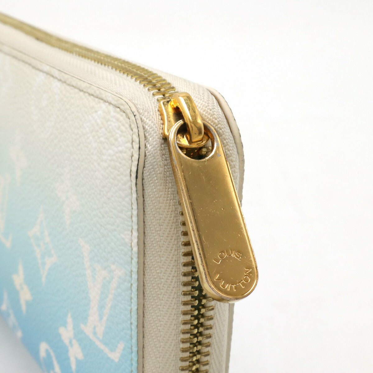 Louis Vuitton Monogram Giant Zippy Wallet M80360