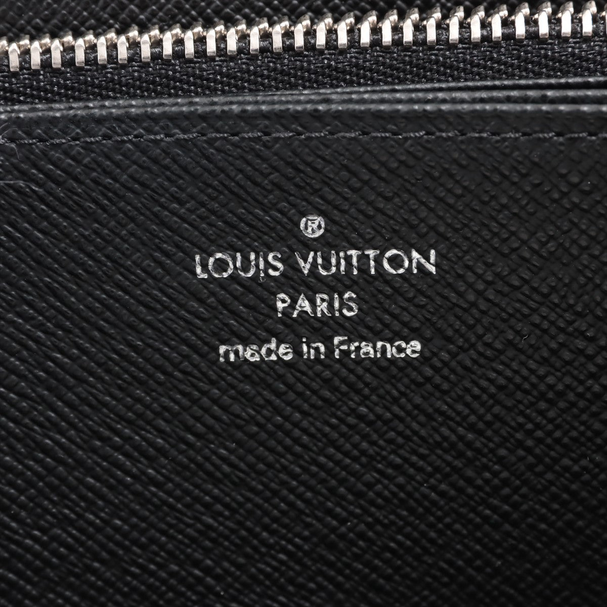 Louis Vuitton Epi  Wallet M61857 Noneir Round Zip Wallet