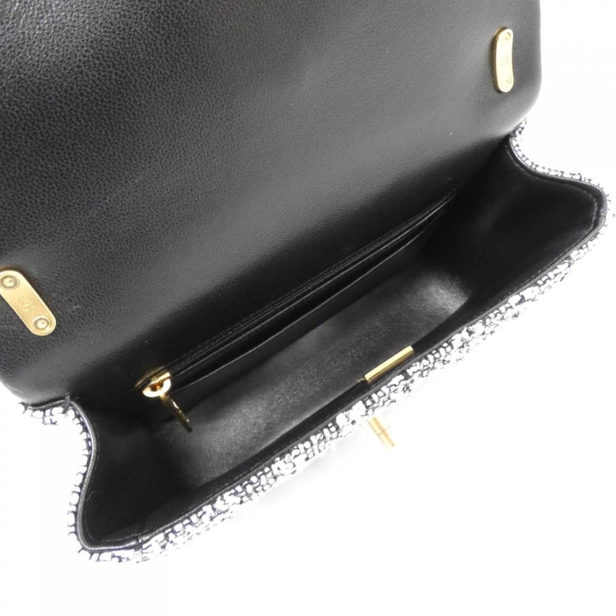Chanel AS4384