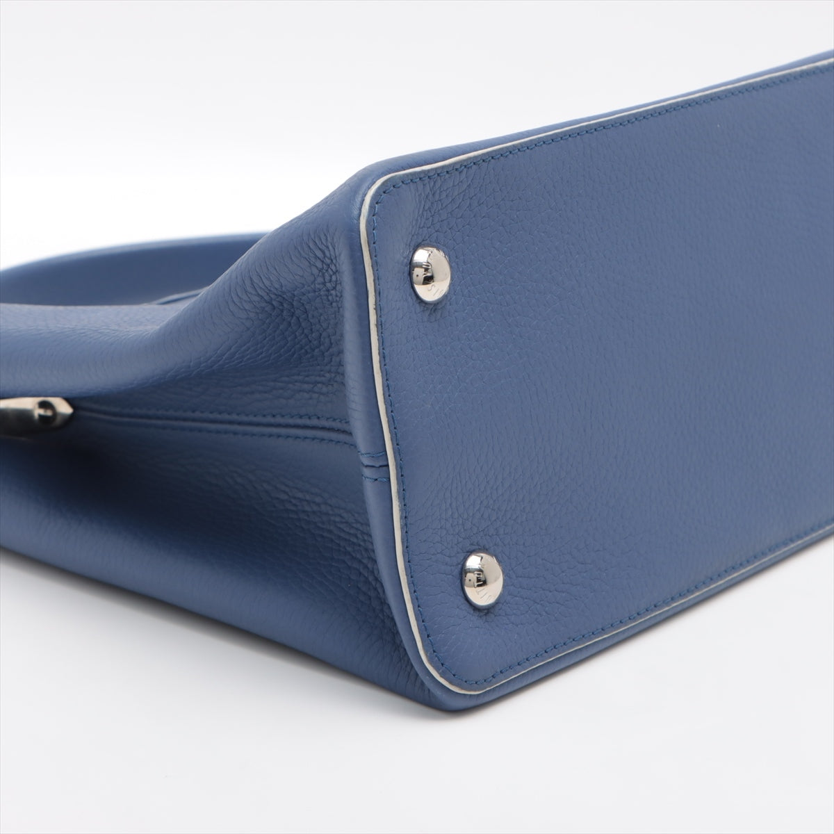 Louis Vuitton  Capsine MM