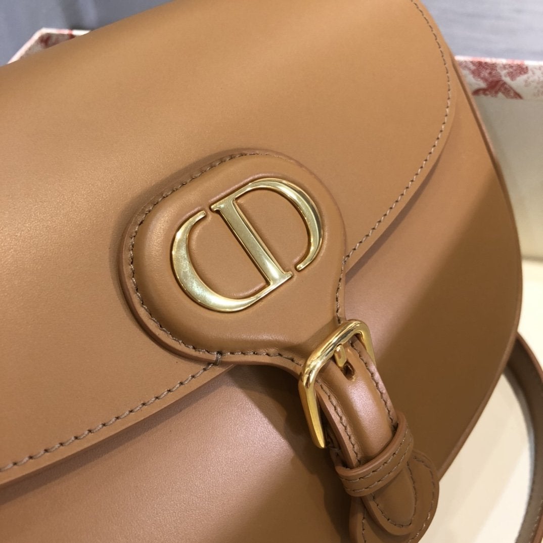 Luxury DiorLARGE BOBBY BAG 27CM COGNAC-COLORED CALFSKIN