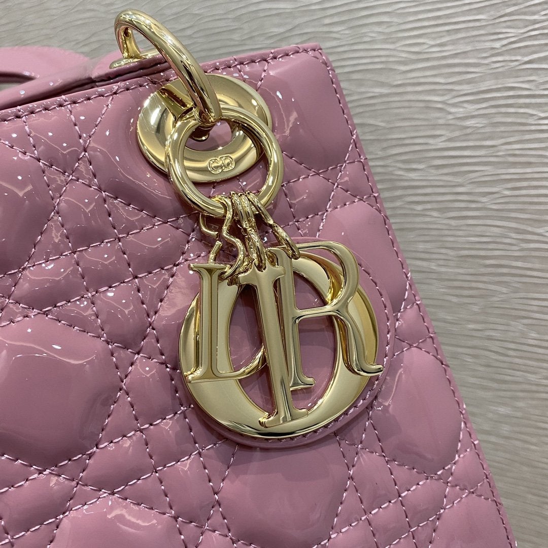 Luxury DiorMEDIUM ULTRAMATTE BAG 20 PINK PATENT CALFSKIN