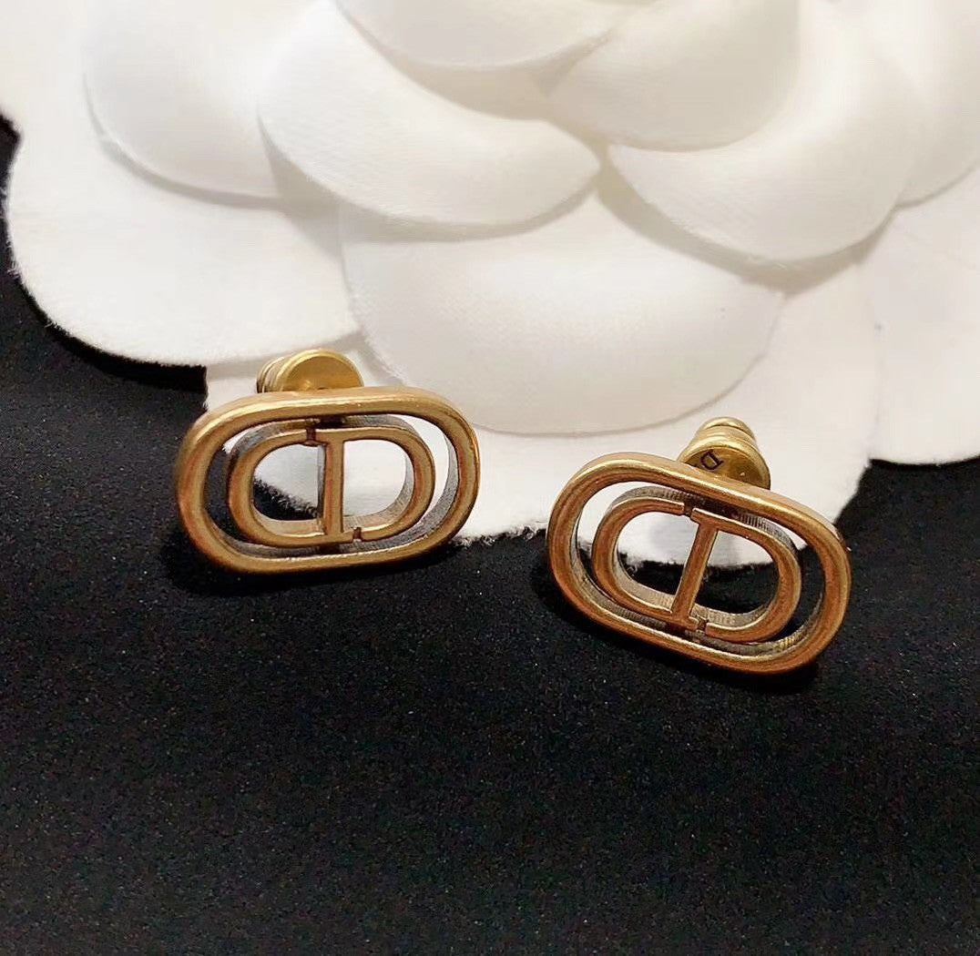 Luxury DiorSTUD EARRINGS ANTIQUE GOLD