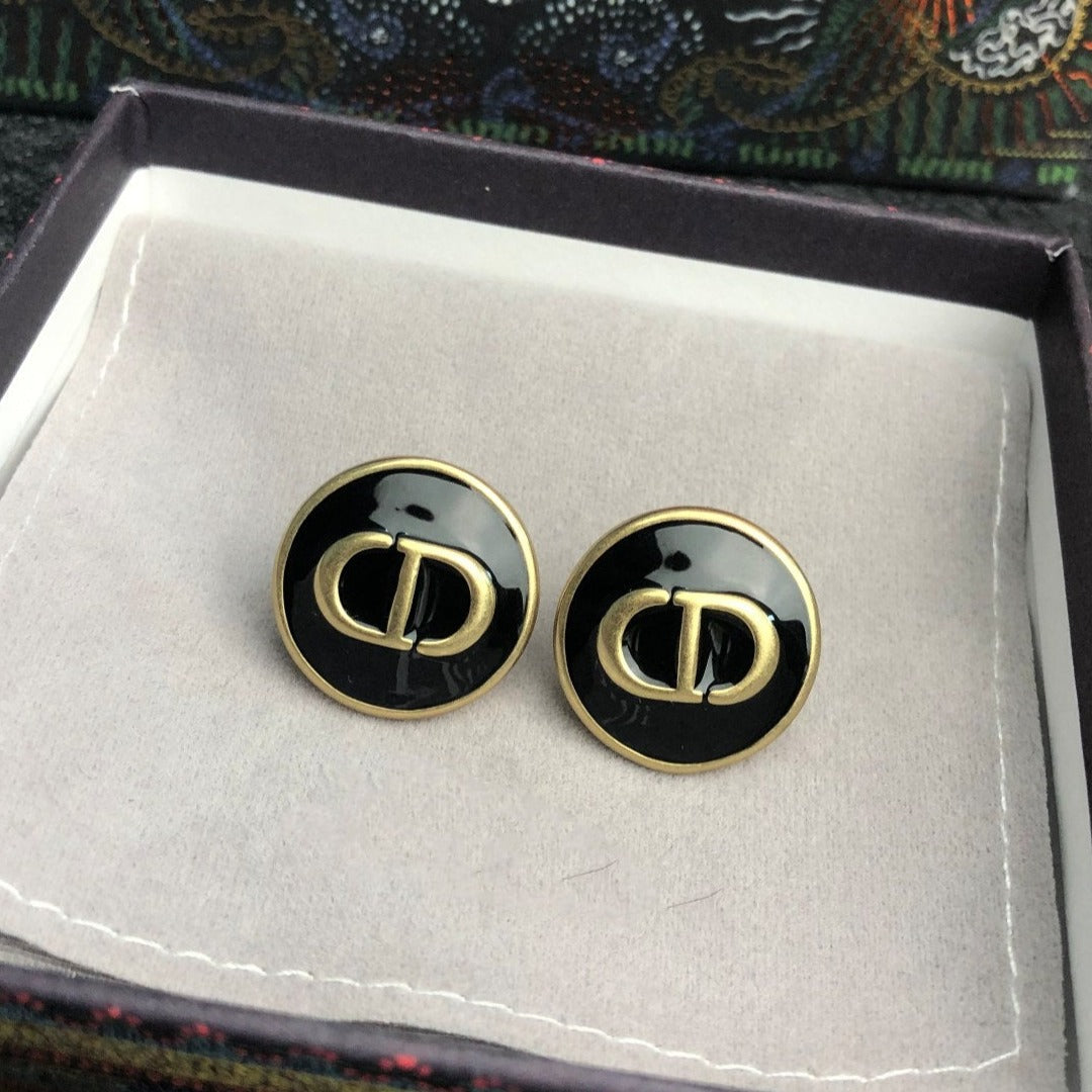 Luxury DiorSTUD ONYX EARRINGS