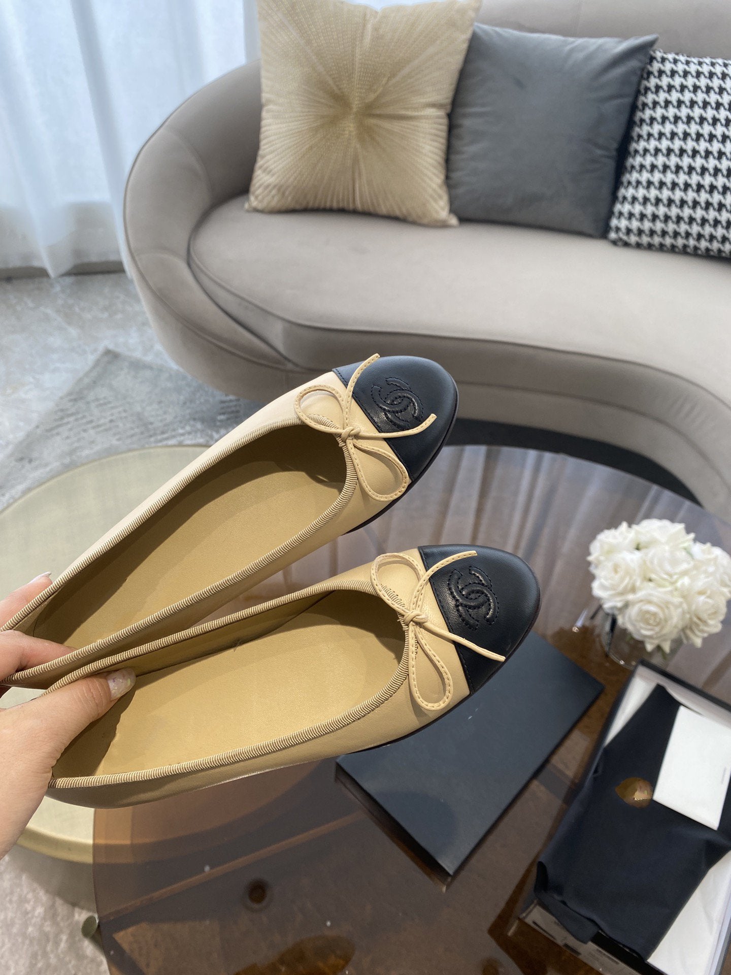 Luxury Chanel ballet flats beige black lambskin