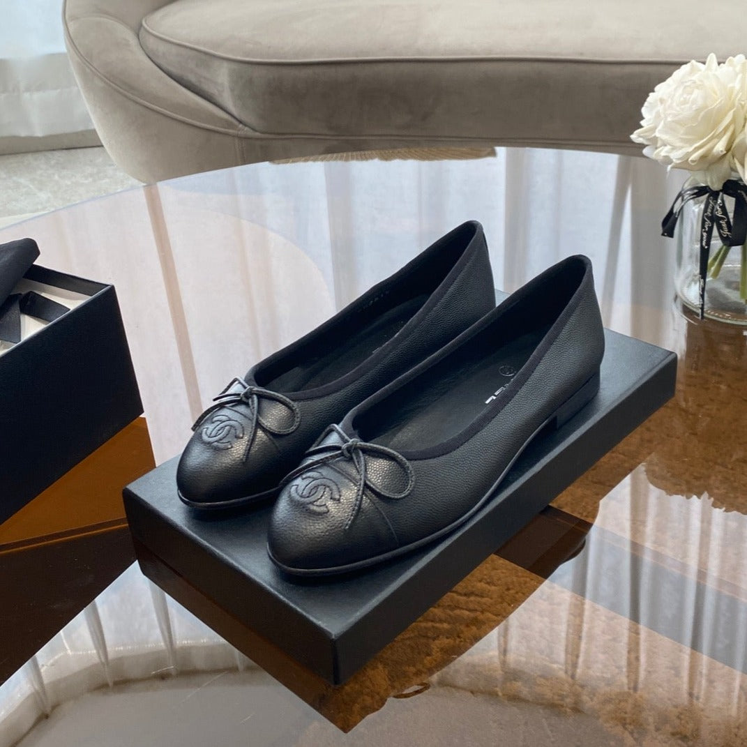 Luxury Chanel ballet flats black grained calfskin