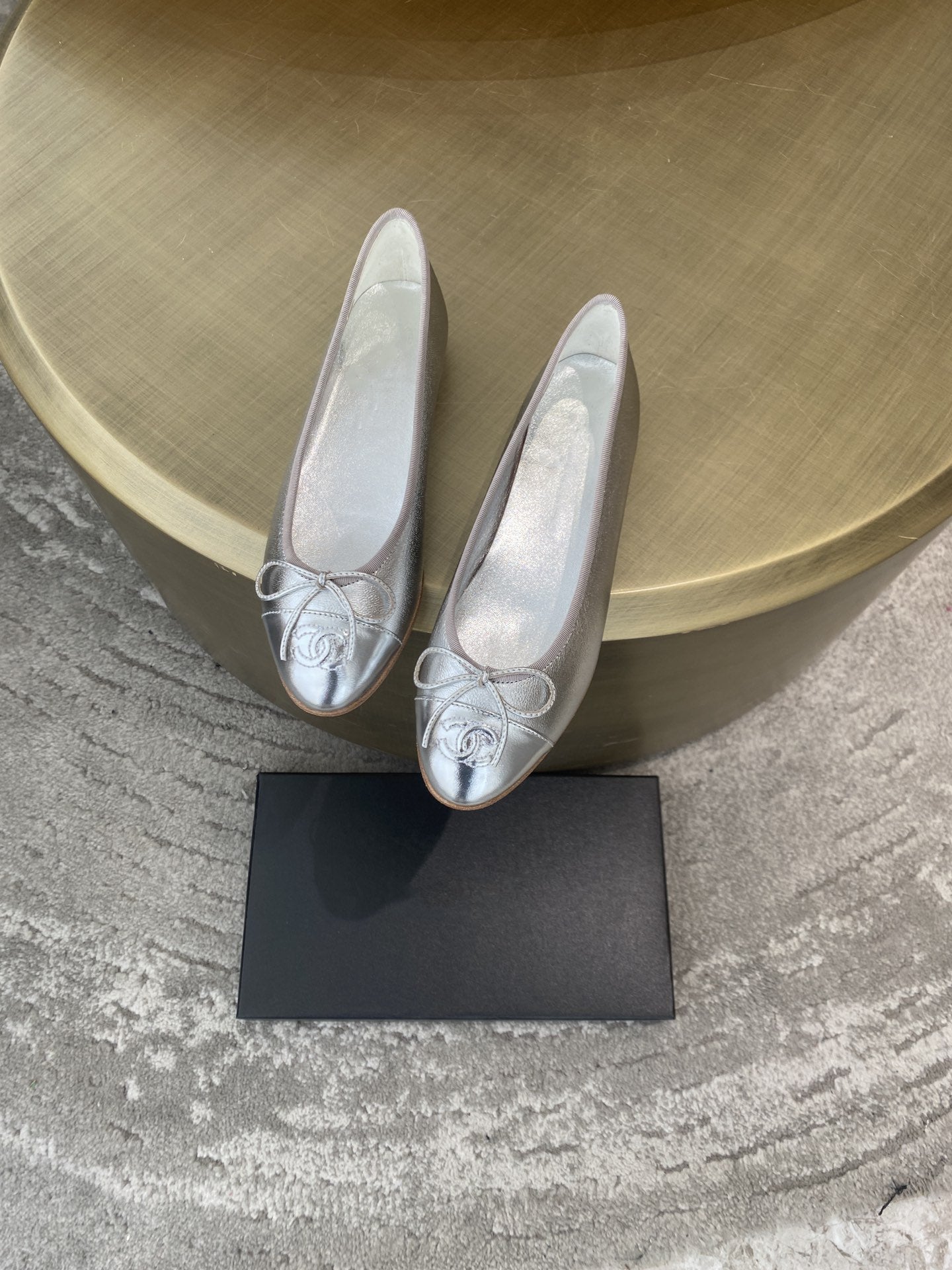 Luxury Chanel ballet flats silver lambskin