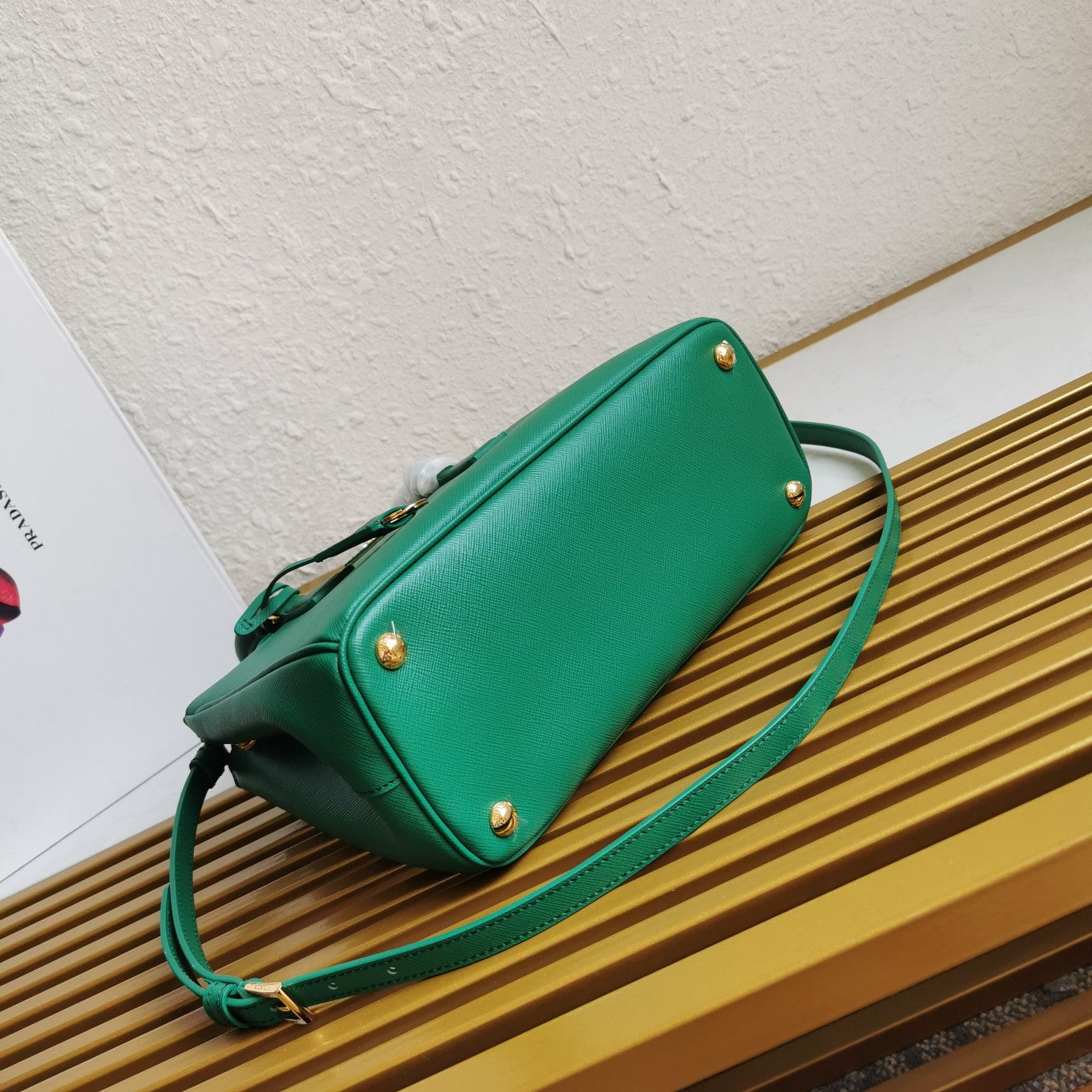 Luxury PradaMEDIUM GALLERIA 28 GREEN SAFFIANO LEATHER