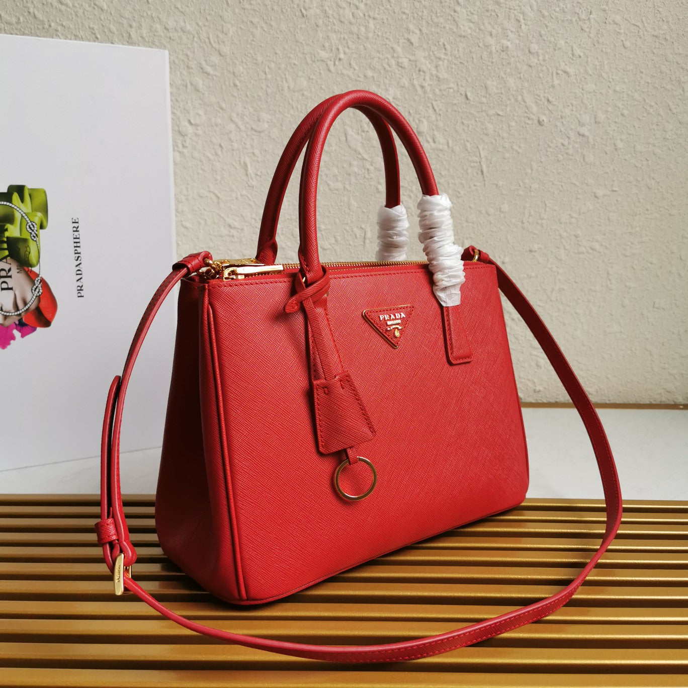 Luxury PradaMEDIUM GALLERIA 28 RED SAFFIANO LEATHER