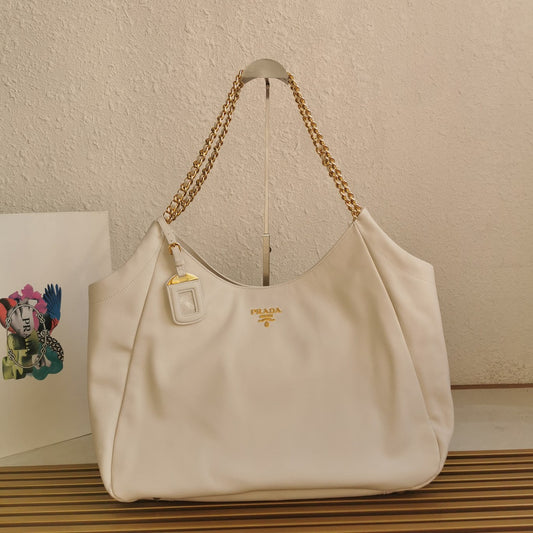 Luxury PradaCHAIN TOTE 39 SOFT WHITE CALFSKIN