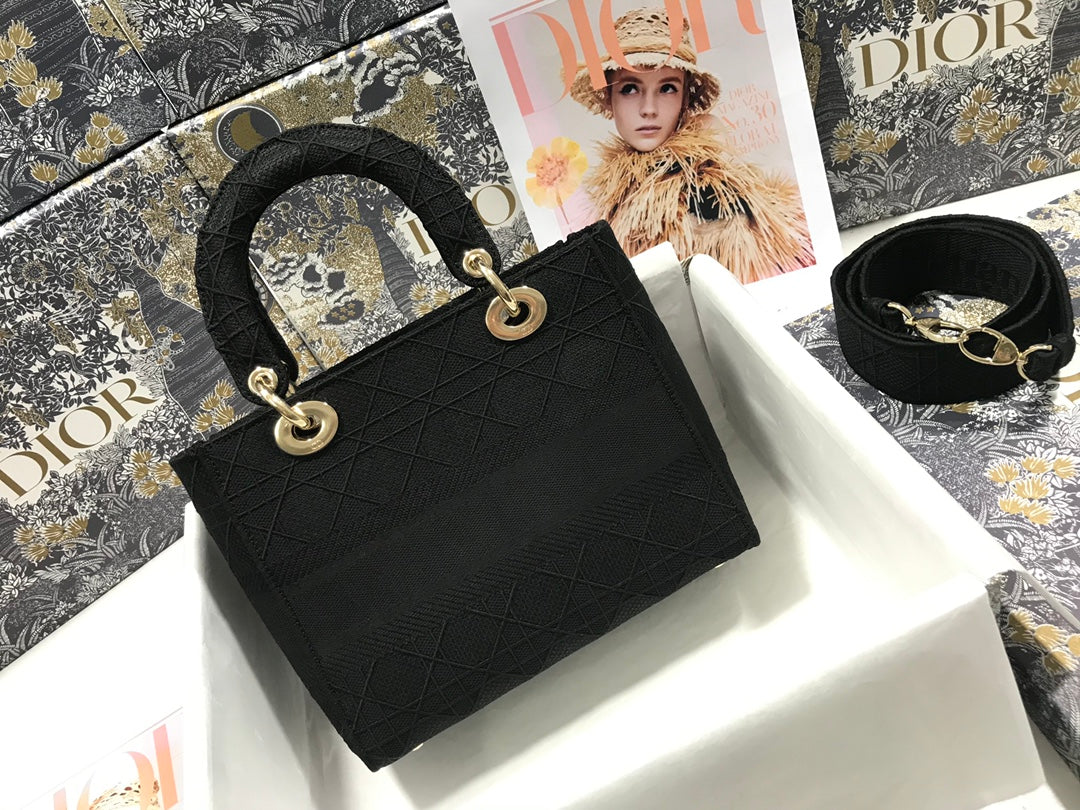 Luxury DiorMEDIUM LADY D-LITE 24 BLACK CANNANGE EMBROIDERY
