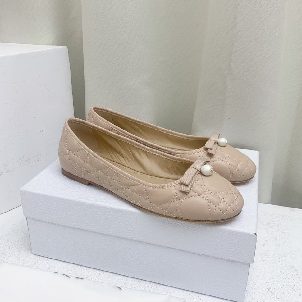 Luxury DiorBALLET FLAT BEIGE MOP FRONT