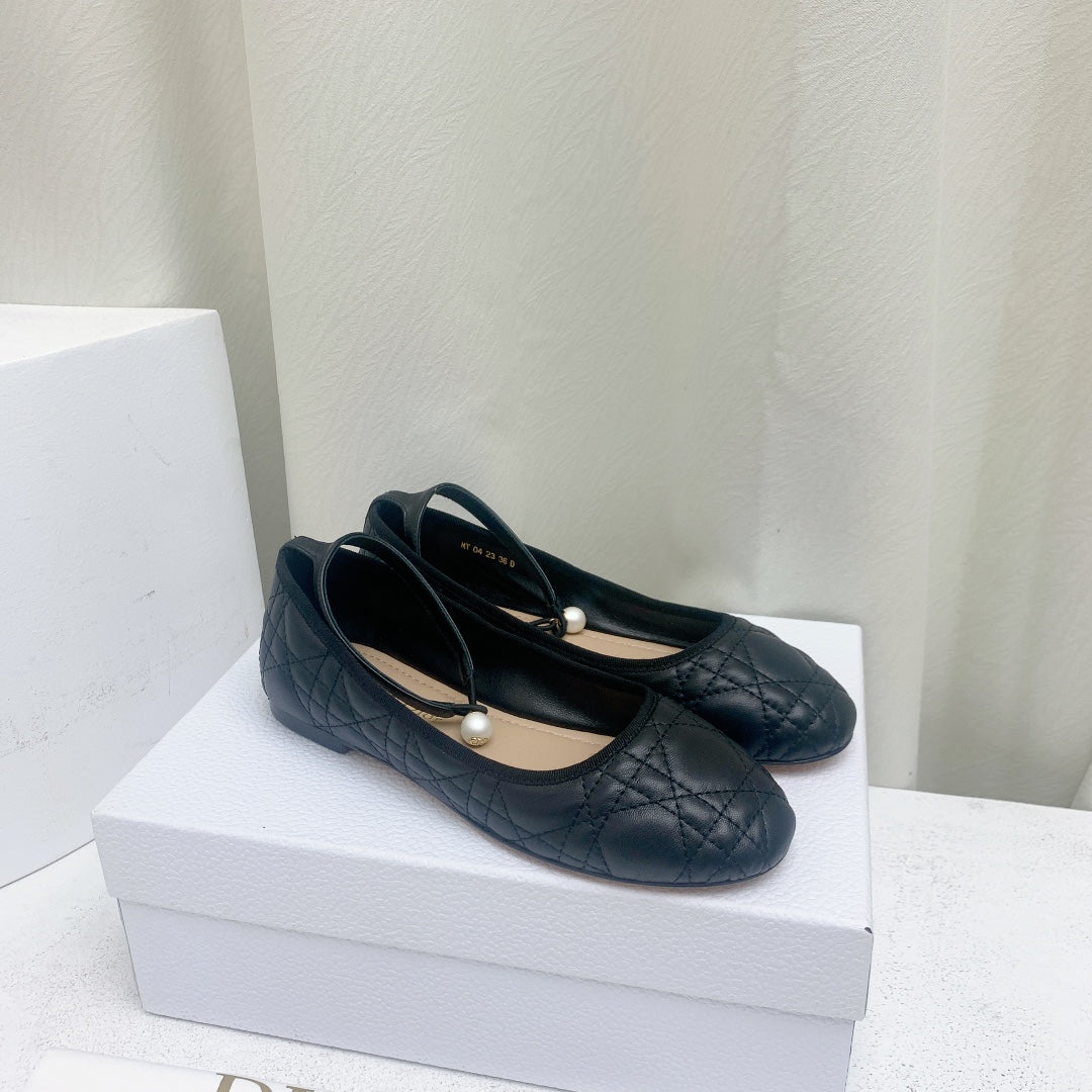 Luxury DiorBALLET FLAT BLACK MOP