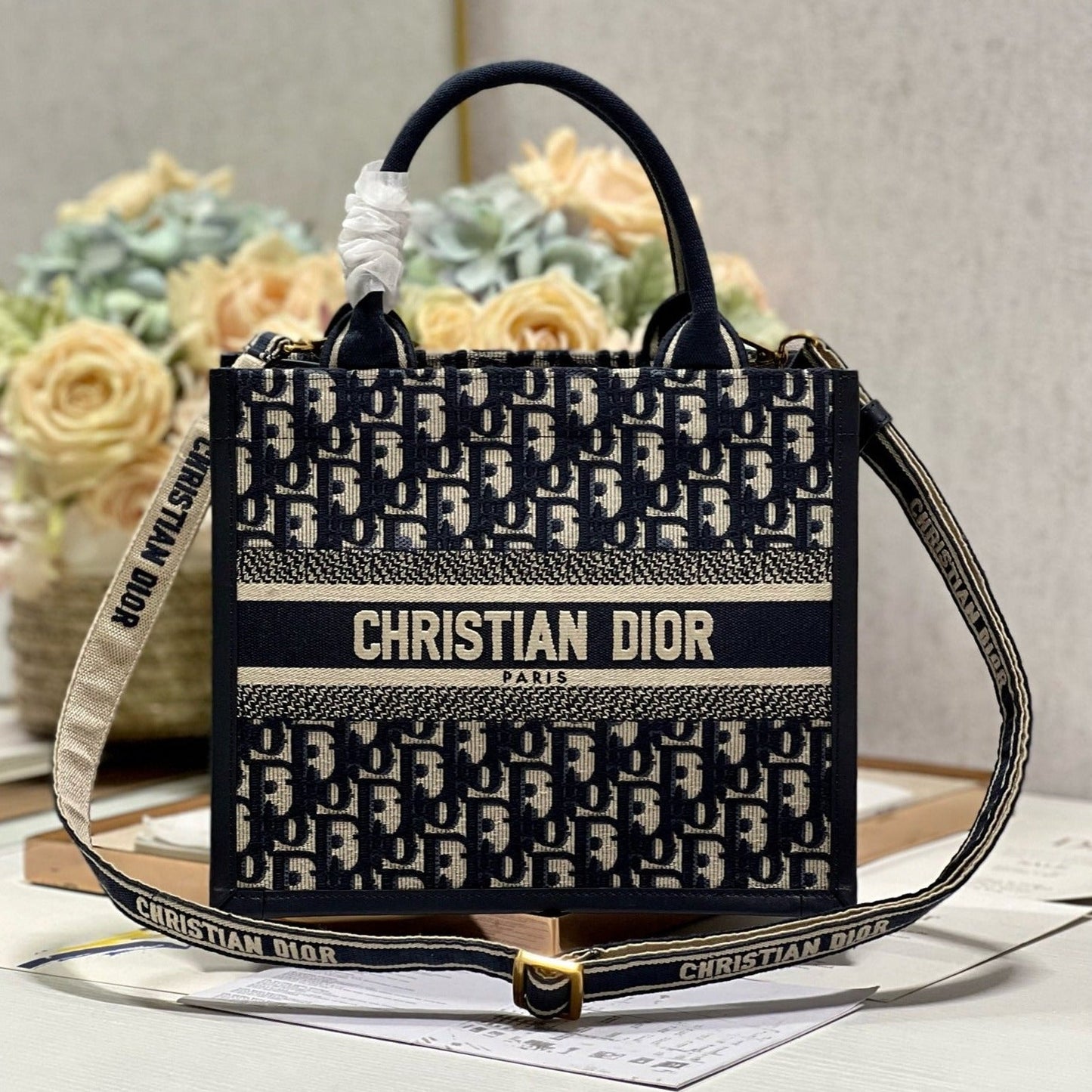 Luxury DiorSMALL BOOK TOTE 26 BLUE OBLIQUE EMBROIDERY