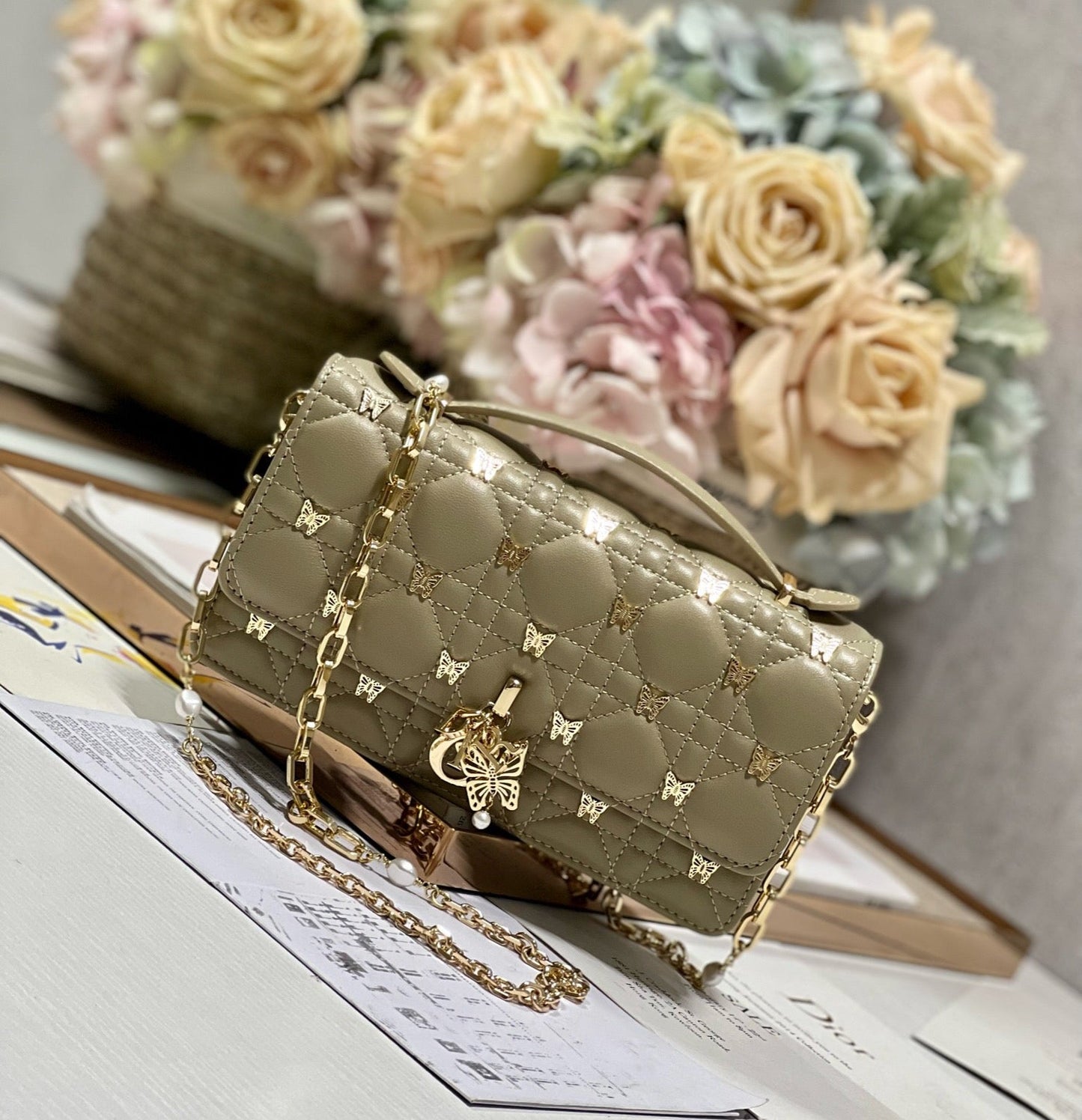 Luxury DiorMISS LADY 21 BUTTERFLY STUD OLIVE LAMBSKIN