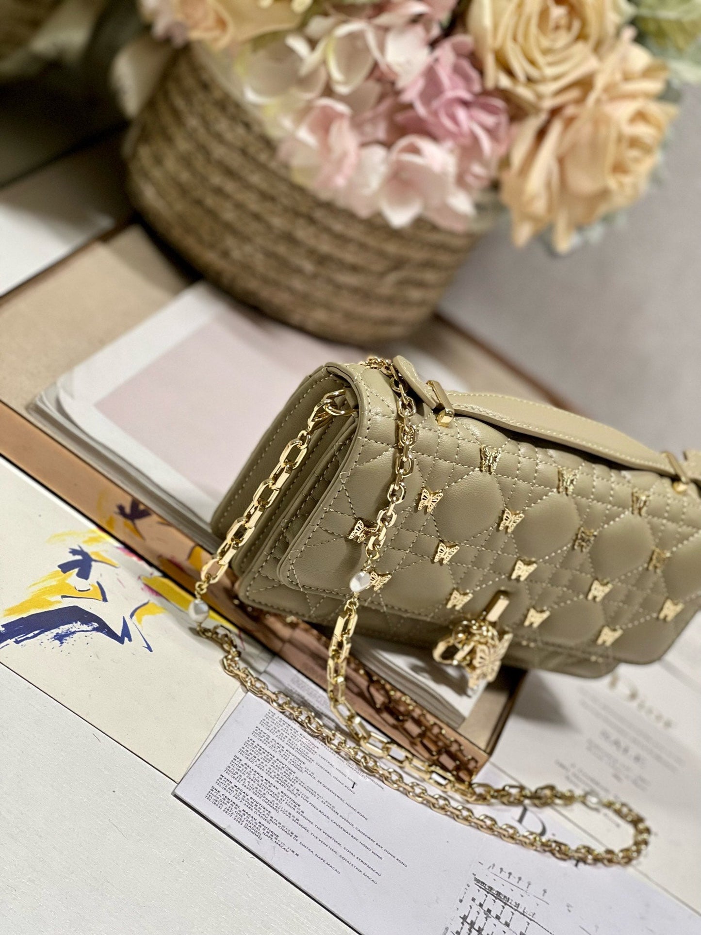 Luxury DiorMISS LADY 21 BUTTERFLY STUD OLIVE LAMBSKIN