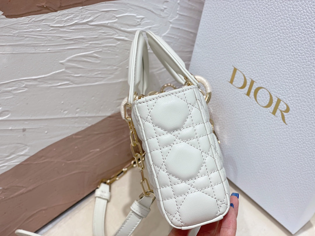 Luxury DiorMICRO LADY D-JOY 16.5 WHITE LAMBSKIN