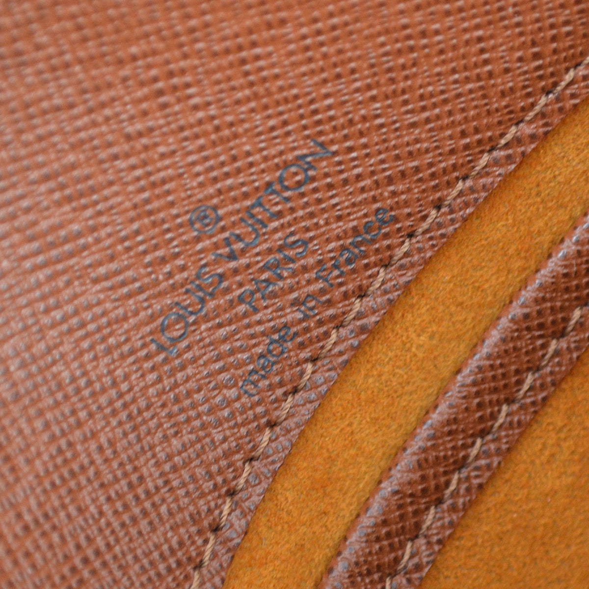 Louis Vuitton 1999 Monogram Musette Tango Short M51257