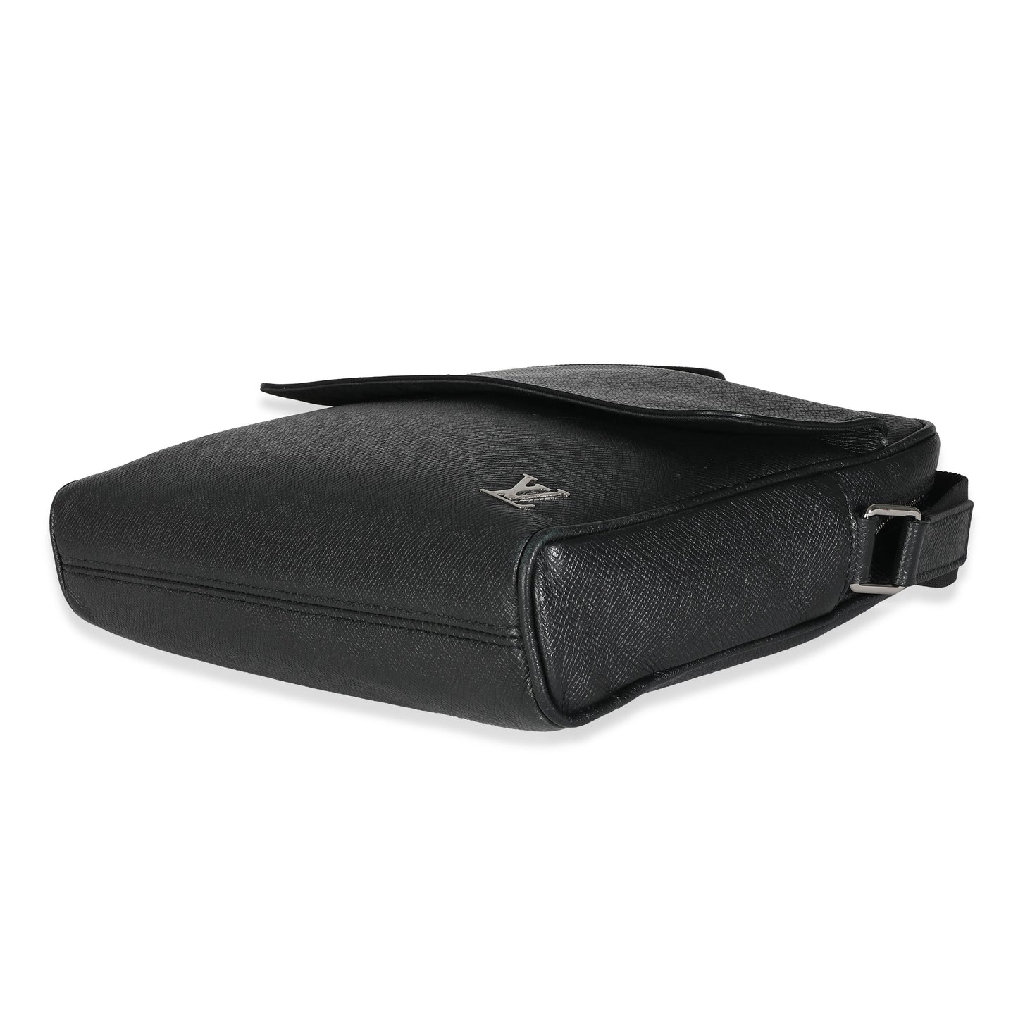 Louis Vuitton Black Taiga Alex Messenger PM