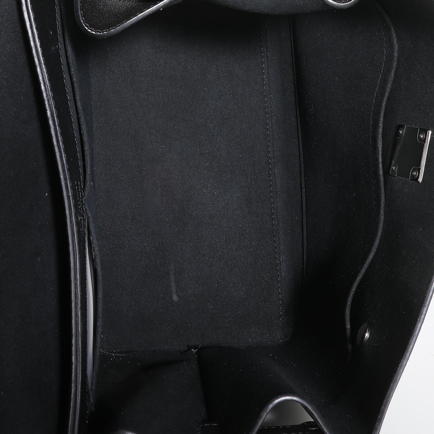 Louis Vuitton Black Calfskin Lockme Ever MM