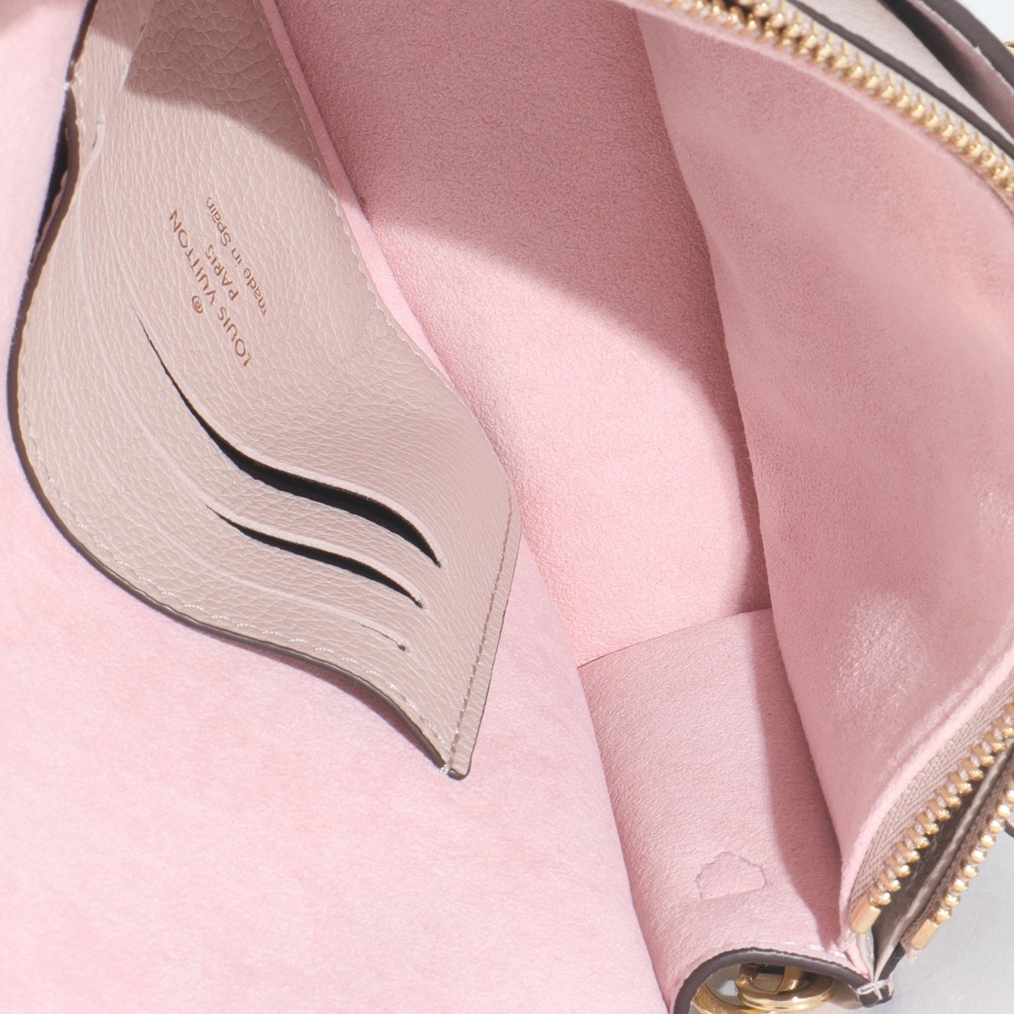 Louis Vuitton Greige Soft Calfskin My Lockme Chain Pochette