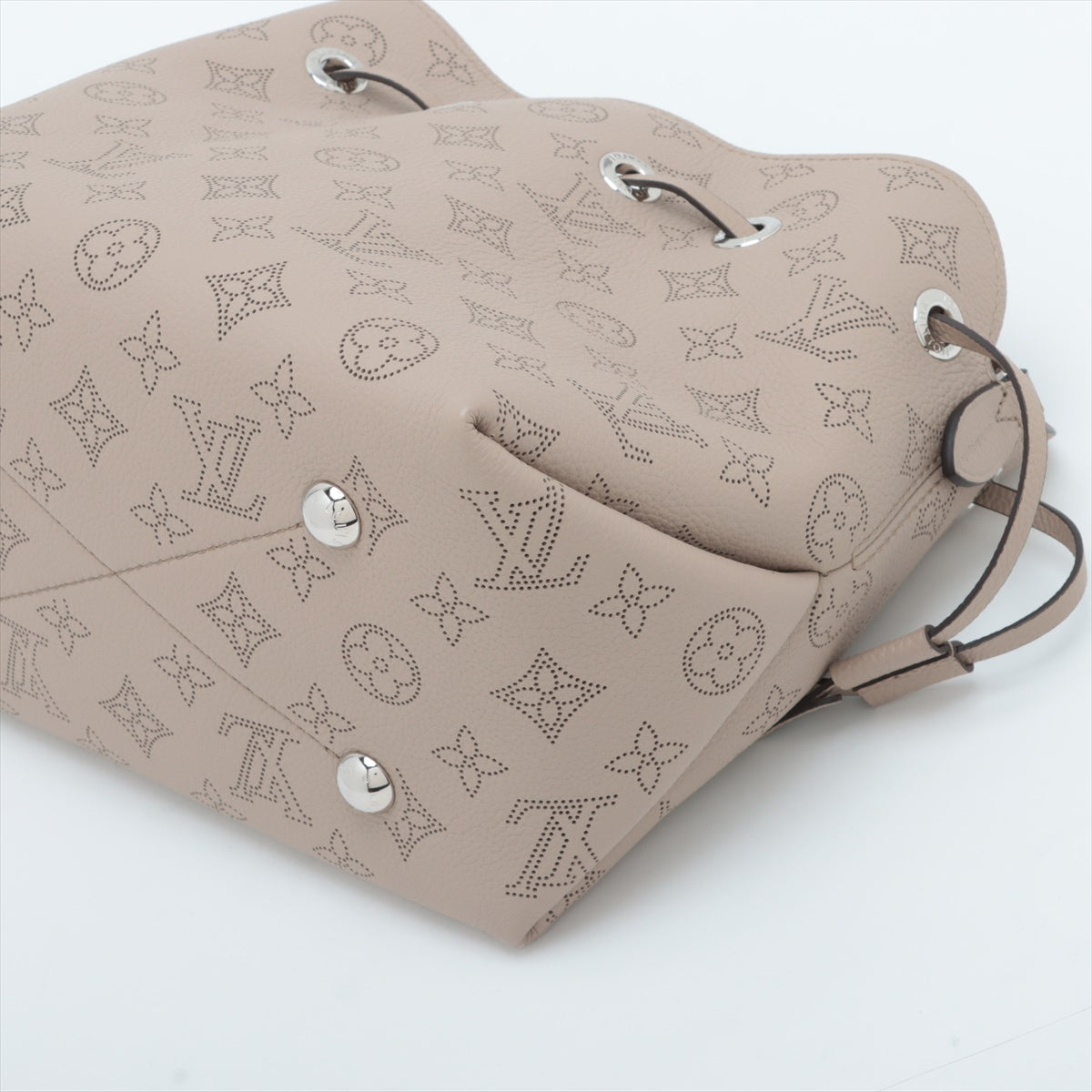 Louis Vuitton Mahina Bella M58791
