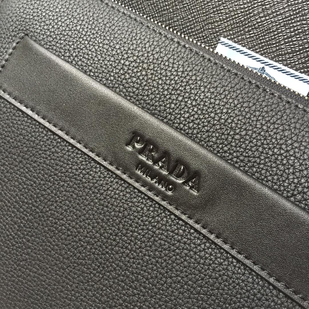 Luxury PradaCLUTCH 26 IN BLACK DEERSKIN EMBOSSED LOGO