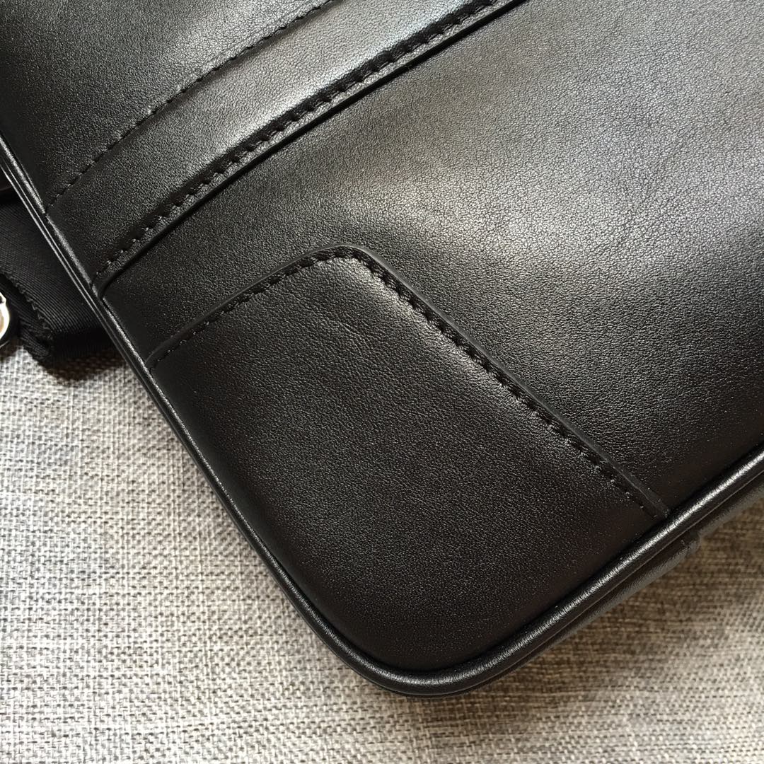 Luxury PradaEMBOSSED LOGO BRIEFCASE 38 IN BLACK SMOOTH CALFSKIN