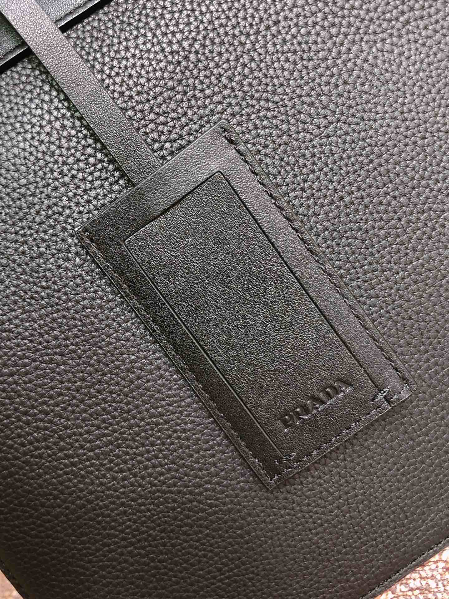 Luxury PradaBRIEFCASE 40 IN BLACK GRAINED CALFSKIN