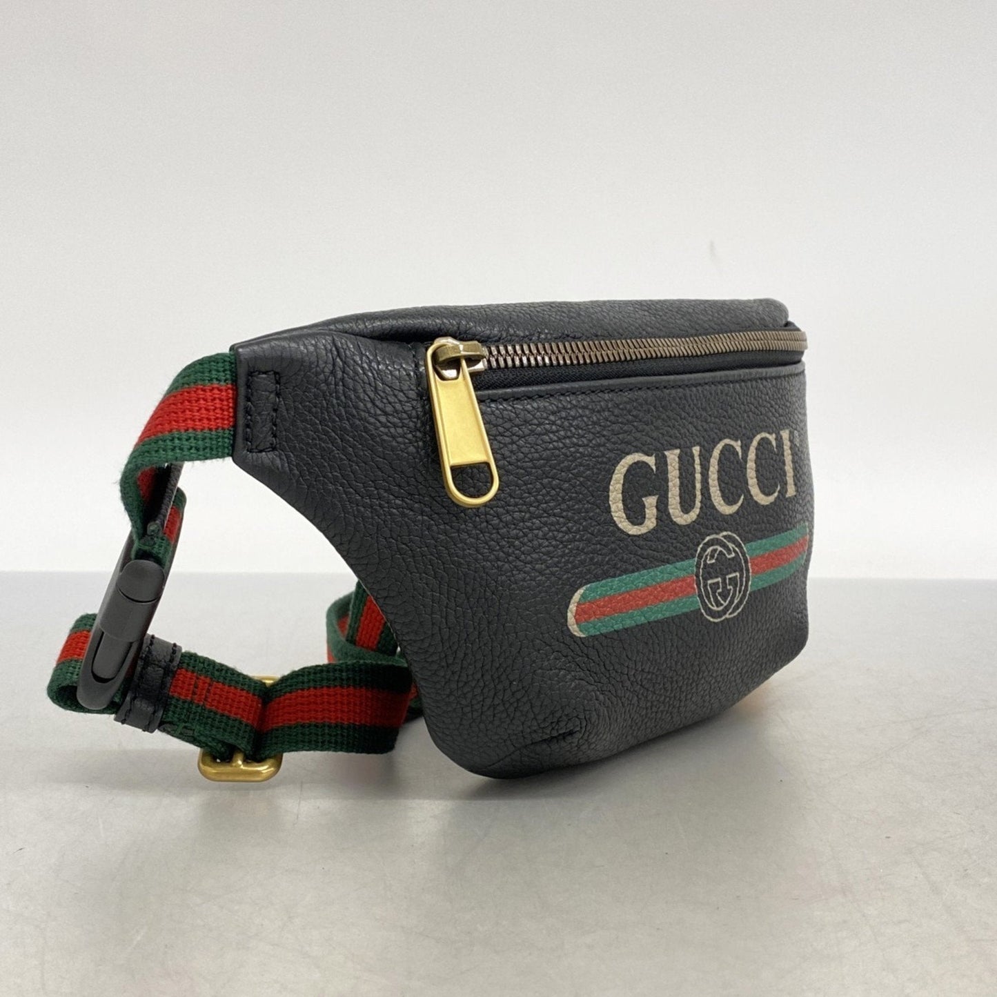Gucci  Leather Clutch Bag ()