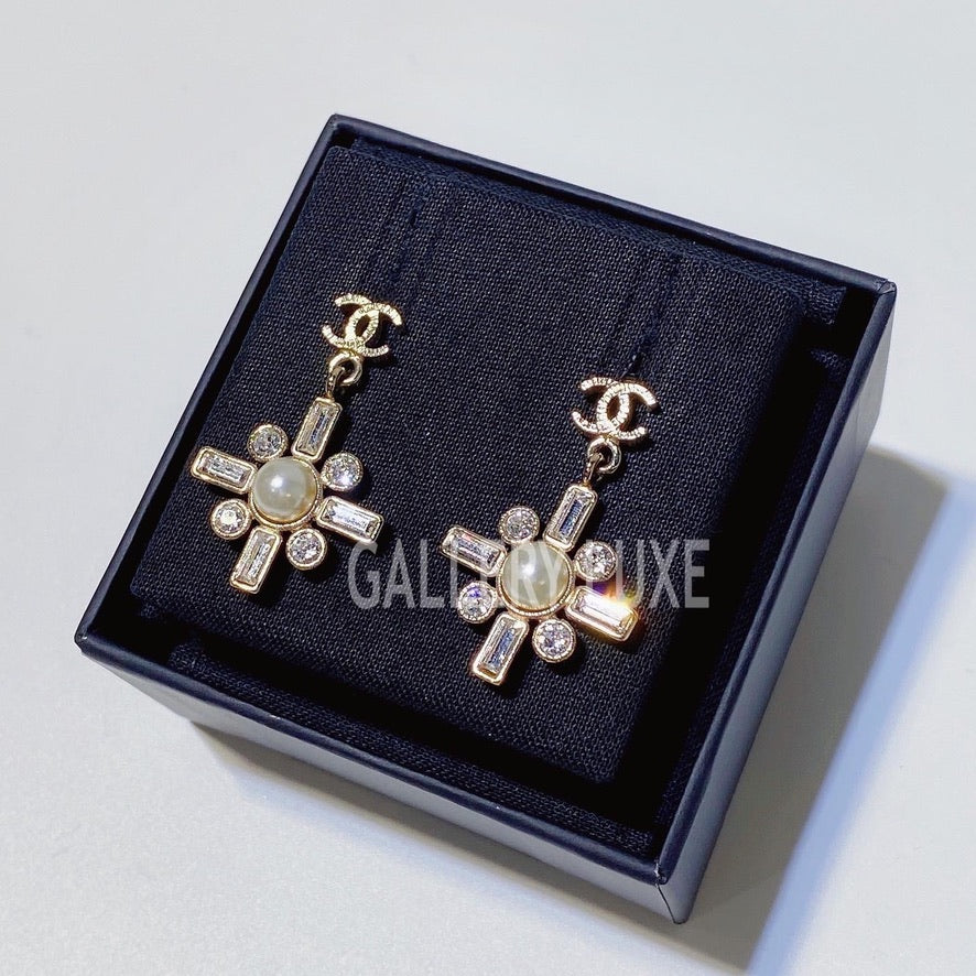 No.3305-Chanel Coco Mark Pearl Strass Cross Earrings