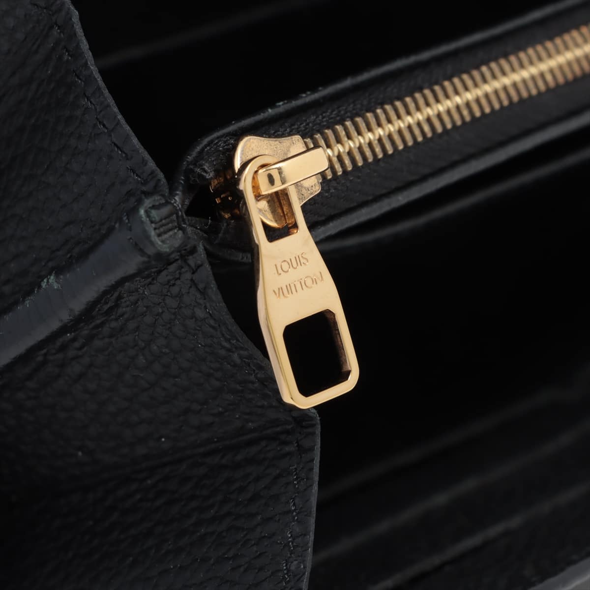 Louis Vuitton Monogram Amplant Portfolio Sarah M61182 Inside dirty degradation hook relaxation