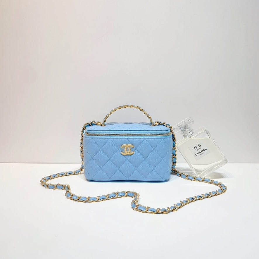 No.4275-Chanel Pick Me Up Handle Vanity With Chain