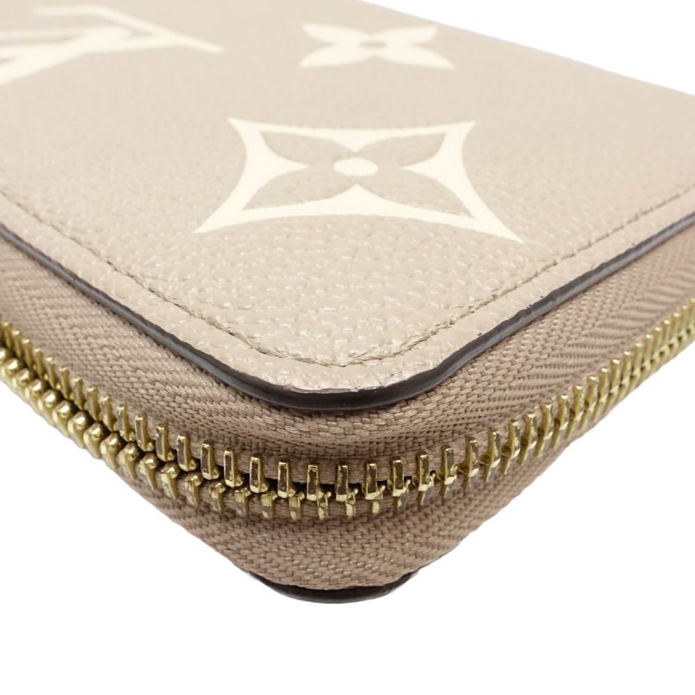 Louis Vuitton Zippy Wallet M69764