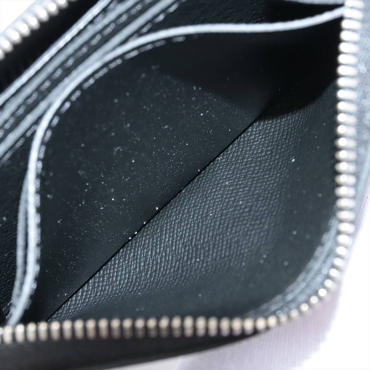 Louis Vuitton Taiga Zippyr Coin Pearce M30511 Black Coin Case