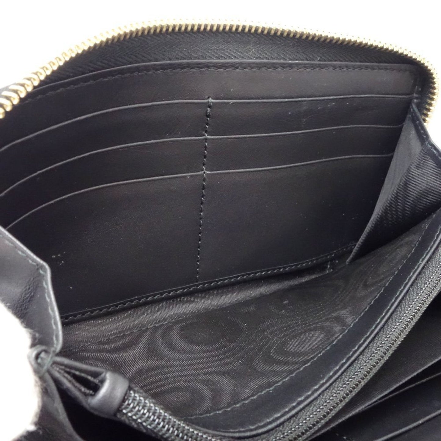 Gucci  Leather Wallet  ()