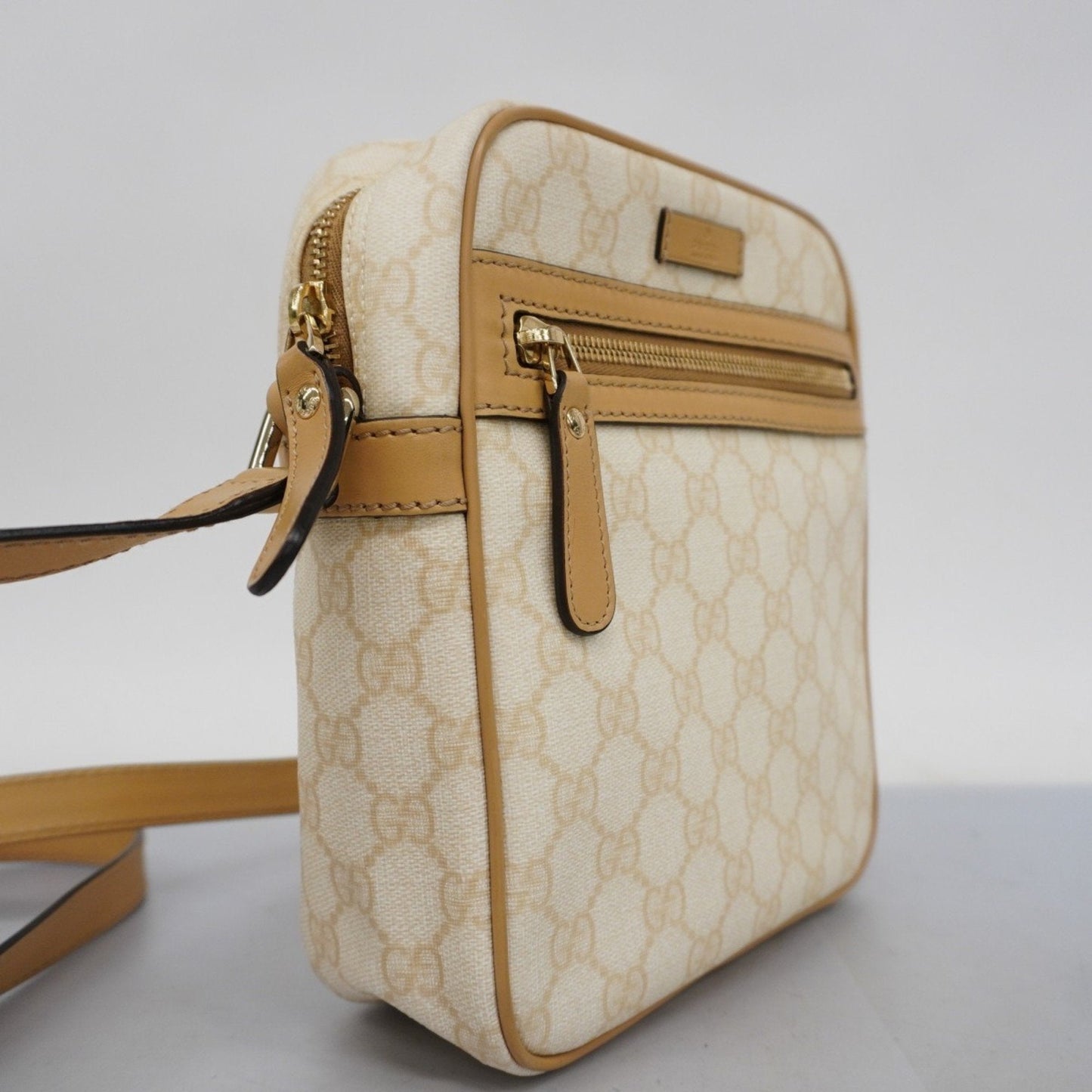 Gucci  ivory Pvc Shoulder Bag