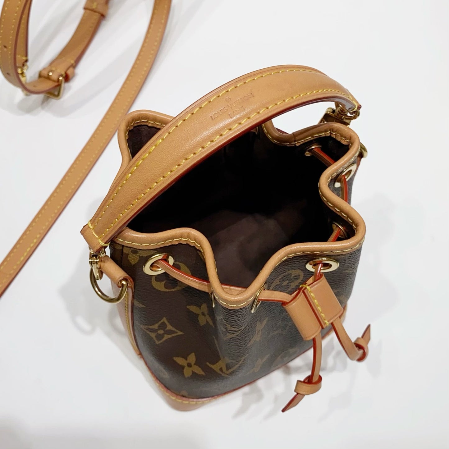 No.4250-Louis Vuitton Nano Noe