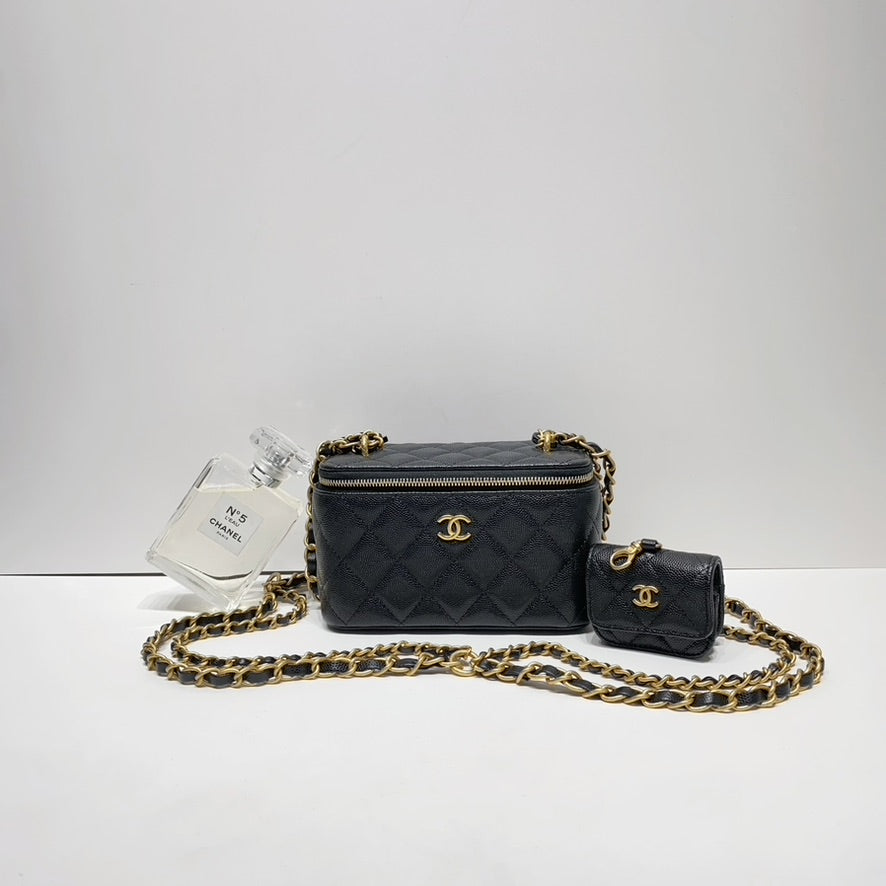 Chanel Twin Crush Vanity With Chain