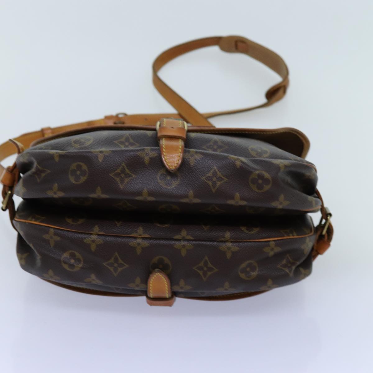 Louis Vuitton Saumur